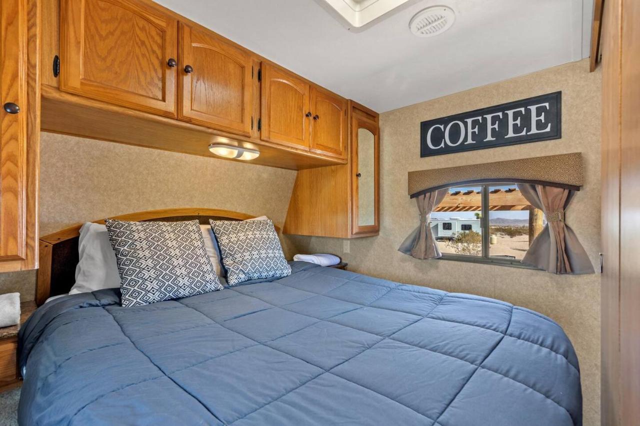 Jt Village Campground - Bunkhouse Joshua Tree Eksteriør billede