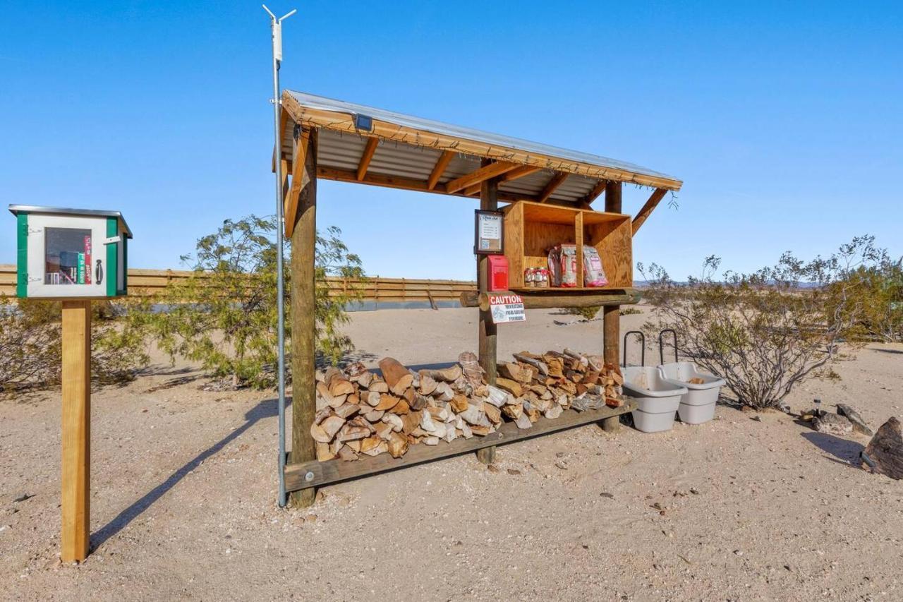 Jt Village Campground - Bunkhouse Joshua Tree Eksteriør billede